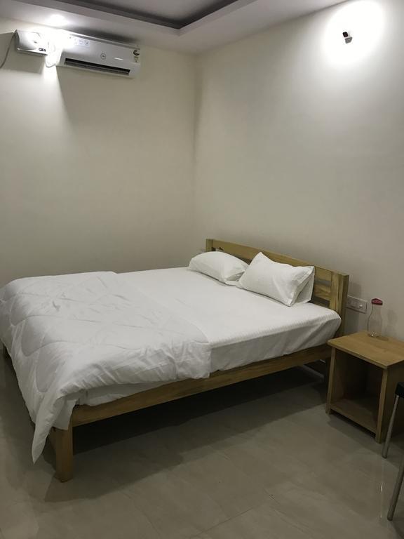 Avigna Lokesh Hotel Chik Bānavar Exteriér fotografie